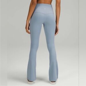 Lululemon Aligned Mini Flare Pant 32in Chambray